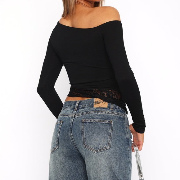 White Fox Boutique Black Long Sleeve Lace Top - Picture 4 of 5